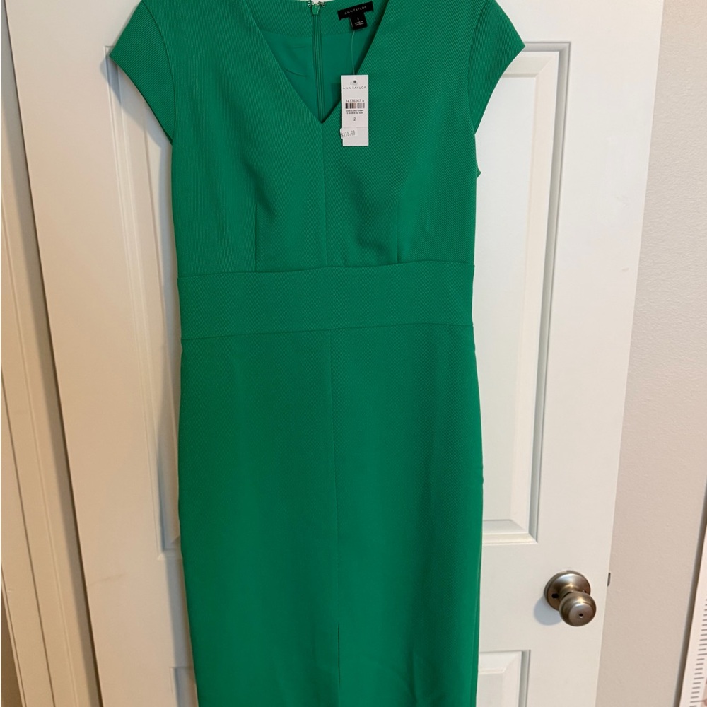 Ann Taylor Vibrant Green V-Neck Dress